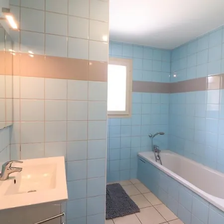 Parc Des Volcans D'auvergne : Maison Spacieuse Avec Jardin Et Garage, Proche Activites Et Commerces - Fr-1-742-195 Riom-ès-Montagne